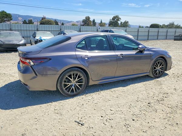 2021 TOYOTA CAMRY
