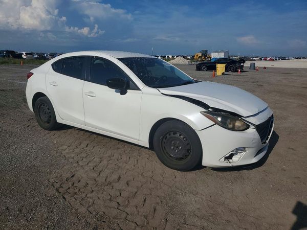 2015 MAZDA 3 — Passenger 3/4