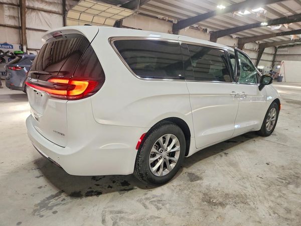 2026 CHRYSLER PACIFICA Limited — PSRA