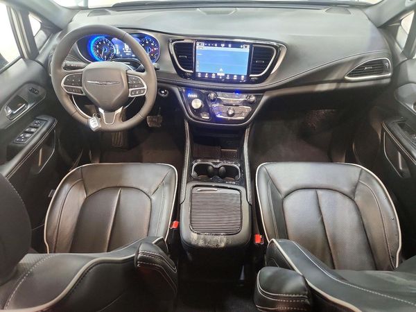 2026 CHRYSLER PACIFICA Limited — CKPT