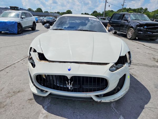 2014 MASERATI GRANTURISMO