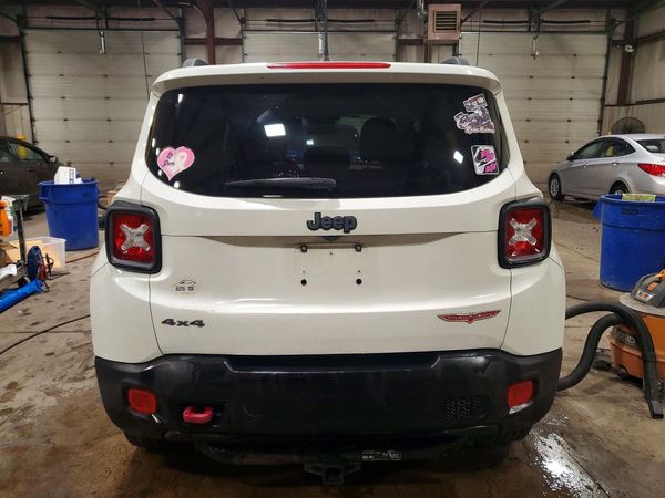 2016 JEEP RENEGADE Trailhawk
