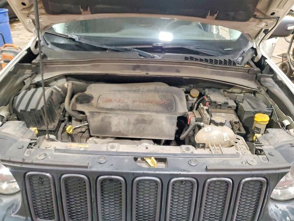 2016 JEEP RENEGADE Trailhawk