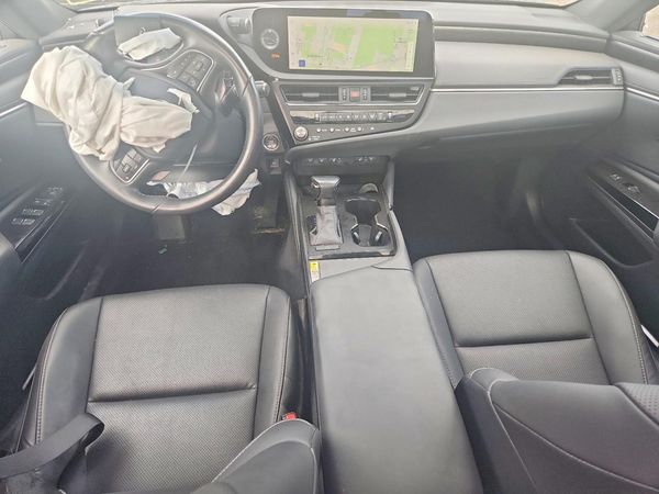 2024 LEXUS ES 250