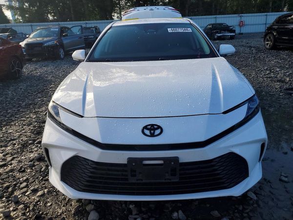 2026 TOYOTA CAMRY