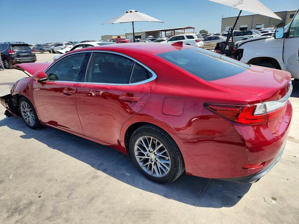 2018 LEXUS ES
