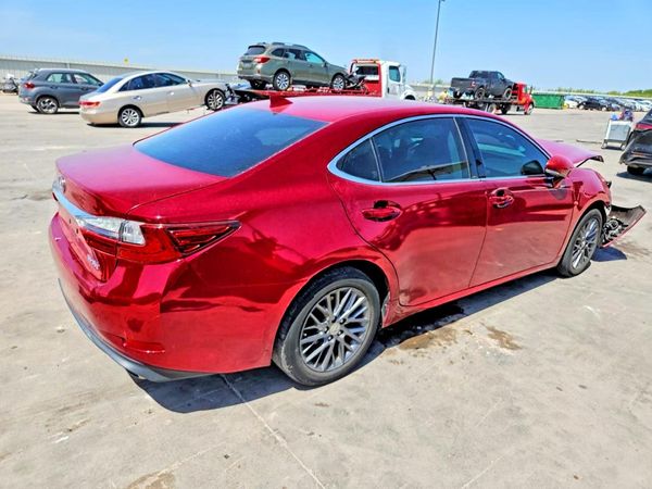2018 LEXUS ES