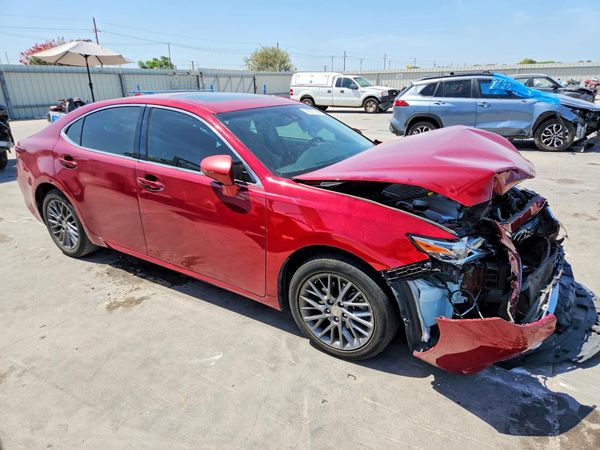 2018 LEXUS ES