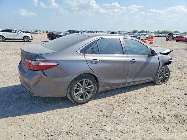 2015 TOYOTA CAMRY
