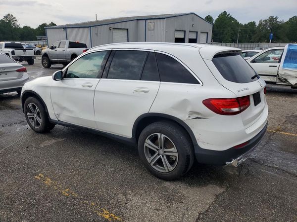 2017 MERCEDES-BENZ GLC GLC300