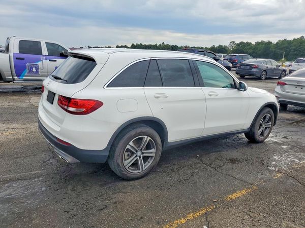 2017 MERCEDES-BENZ GLC GLC300