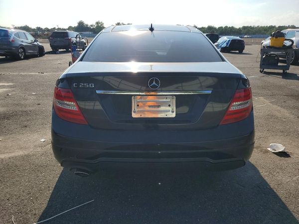 2015 MERCEDES-BENZ C