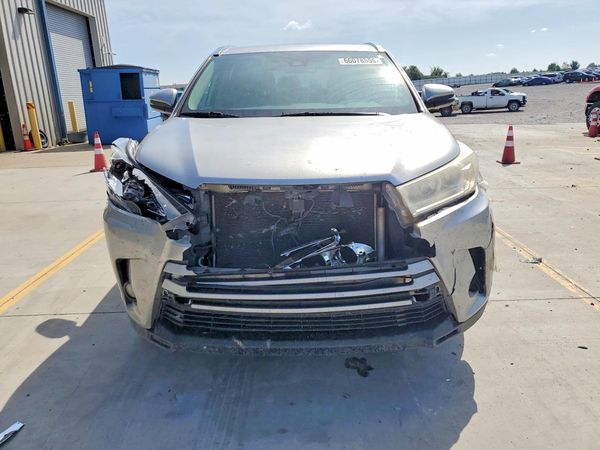 2018 TOYOTA HIGHLANDER