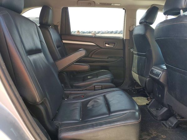 2018 TOYOTA HIGHLANDER