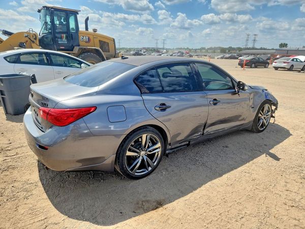 2016 INFINITI Q50