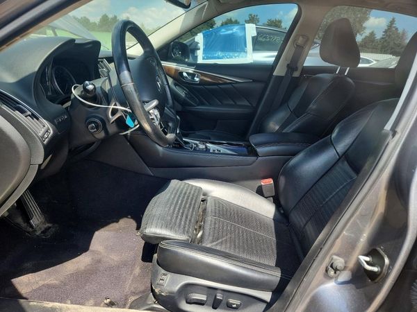 2016 INFINITI Q50