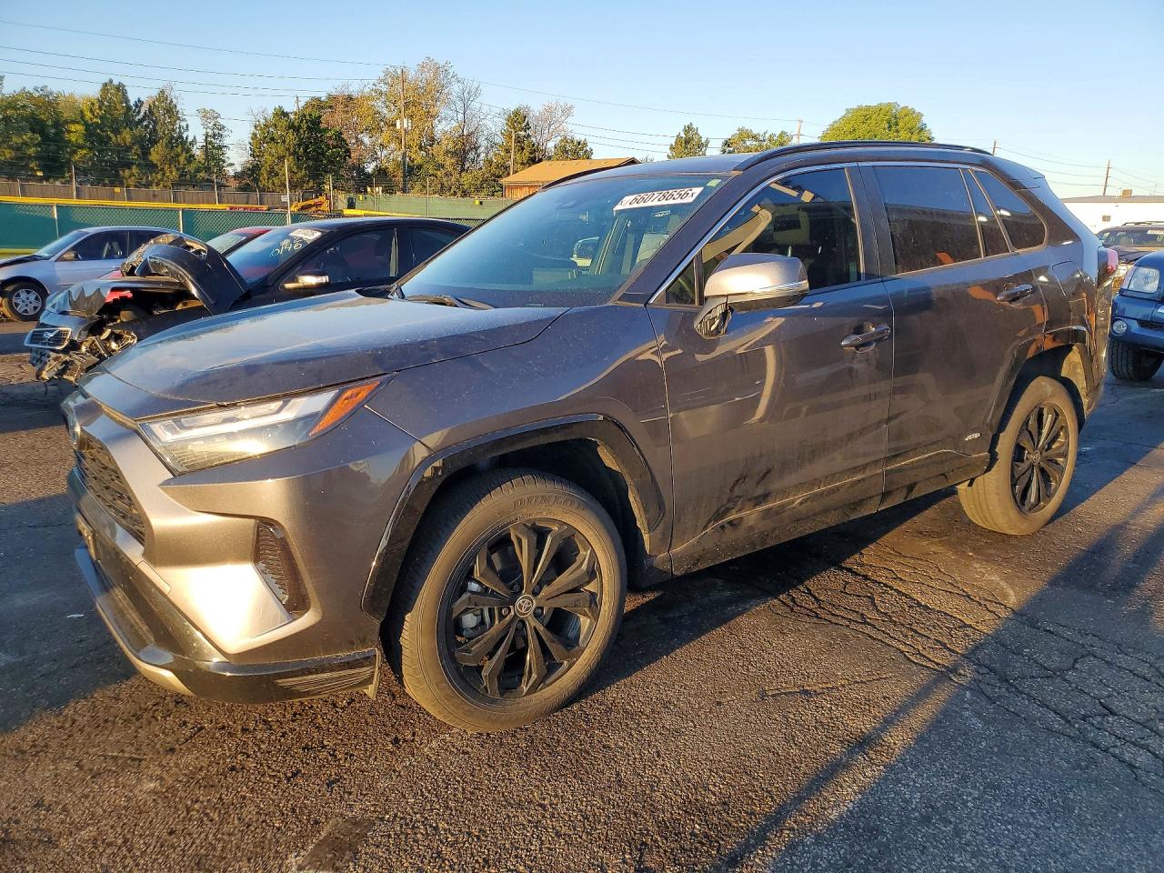 2023 TOYOTA RAV4 SE — Front 3/4