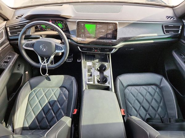 2025 VOLKSWAGEN ATLAS CROSS SPORT