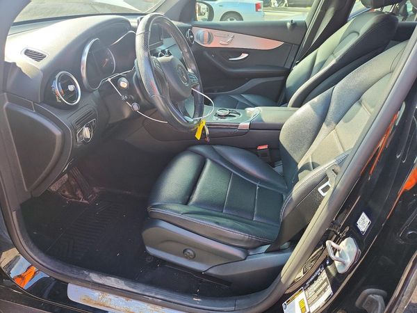2019 MERCEDES-BENZ GLC GLC 300-4M
