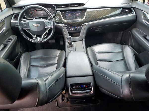 2020 CADILLAC XT6