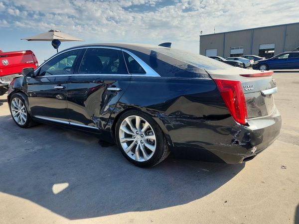 2016 CADILLAC XTS Luxury