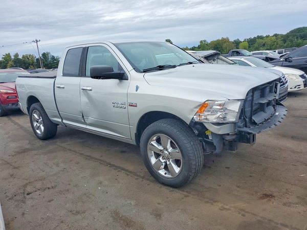 2014 RAM 1500 SLT