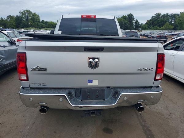 2014 RAM 1500 SLT