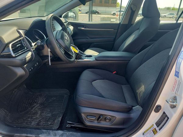 2023 TOYOTA CAMRY LE — DENT