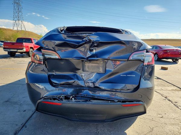2022 TESLA MODEL Y