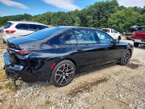 2024 BMW 760 xDrive