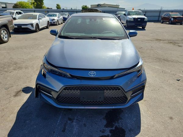 2021 TOYOTA COROLLA