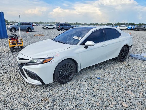 2023 TOYOTA CAMRY