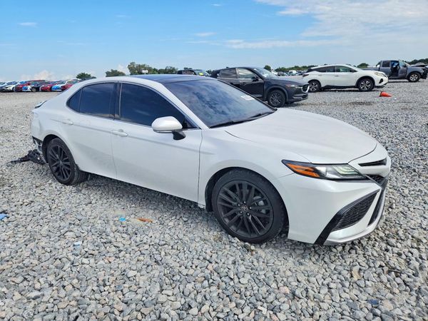 2023 TOYOTA CAMRY