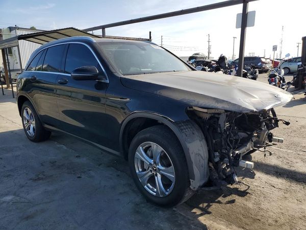 2018 MERCEDES-BENZ GLC GLC300