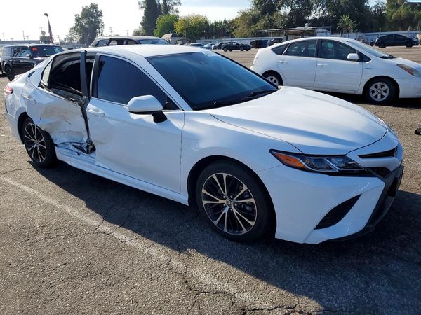 2020 TOYOTA CAMRY