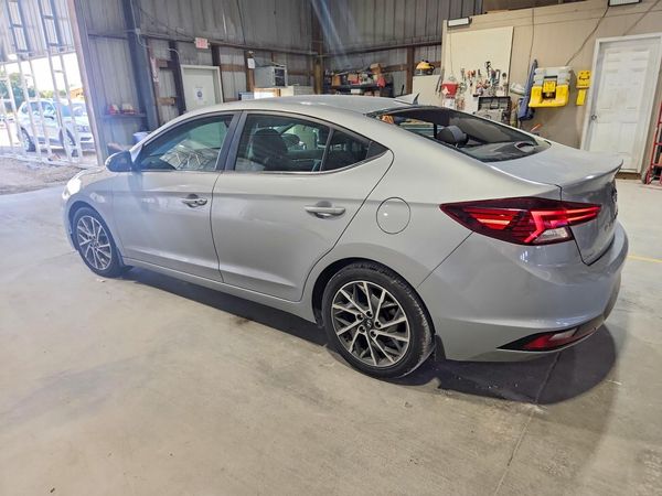 2020 HYUNDAI ELANTRA