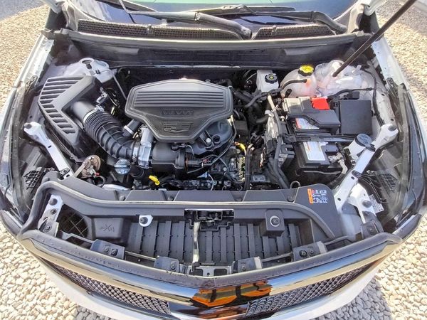 2022 CADILLAC XT5 Sport — Engine bay