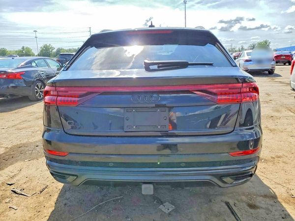 2020 AUDI Q8