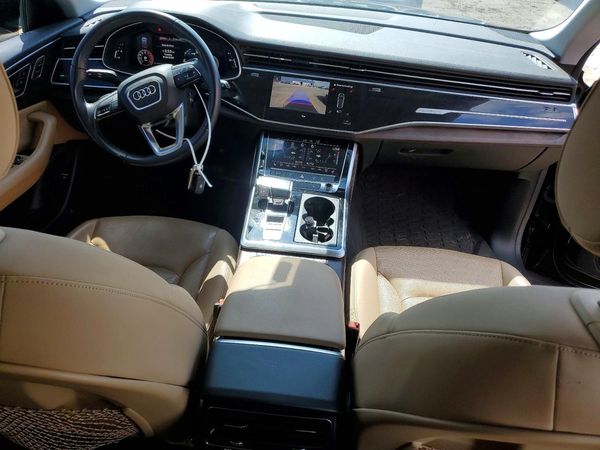 2020 AUDI Q8