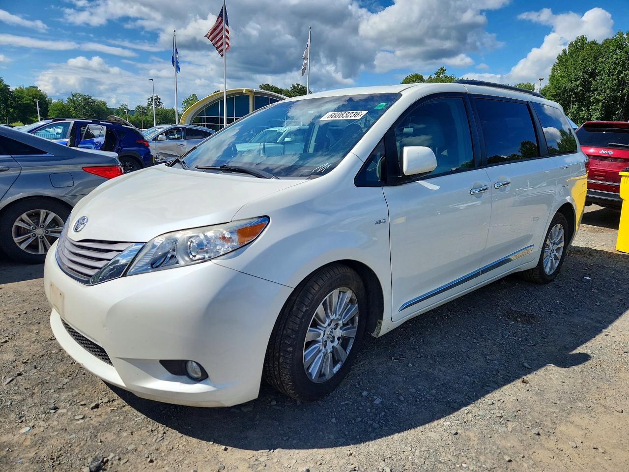 2017 TOYOTA SIENNA
