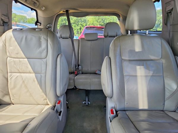 2017 TOYOTA SIENNA