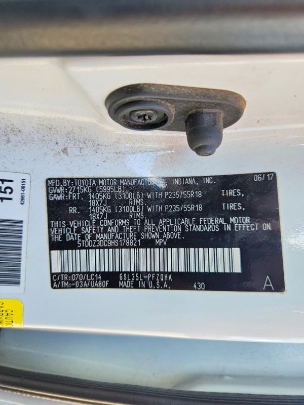 2017 TOYOTA SIENNA