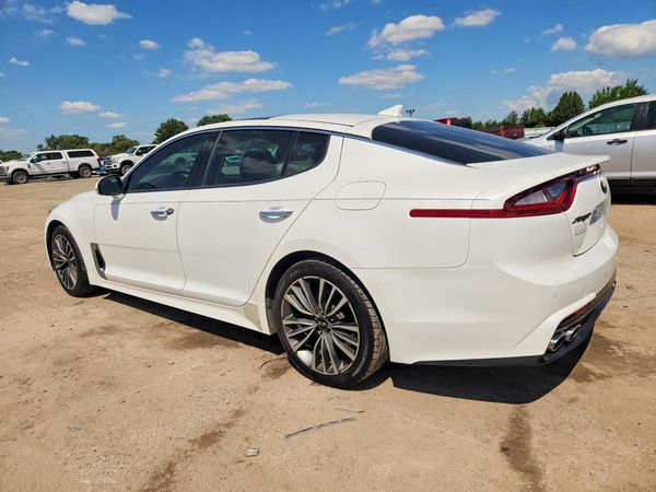 2018 KIA STINGER