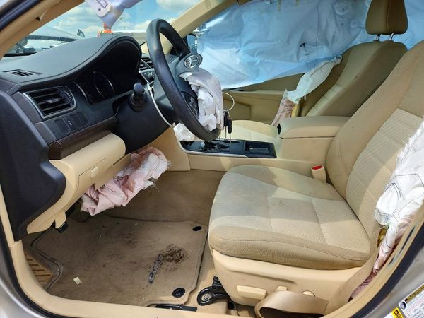 2017 TOYOTA CAMRY