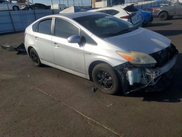 2013 TOYOTA PRIUS