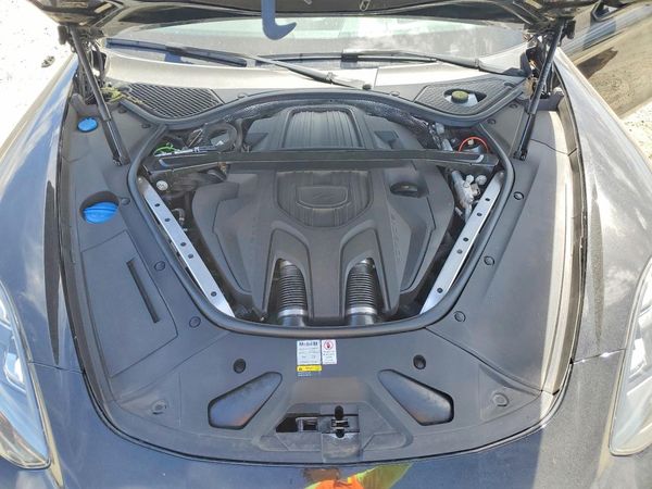 2022 PORSCHE PANAMERA 4 E-Hybrid