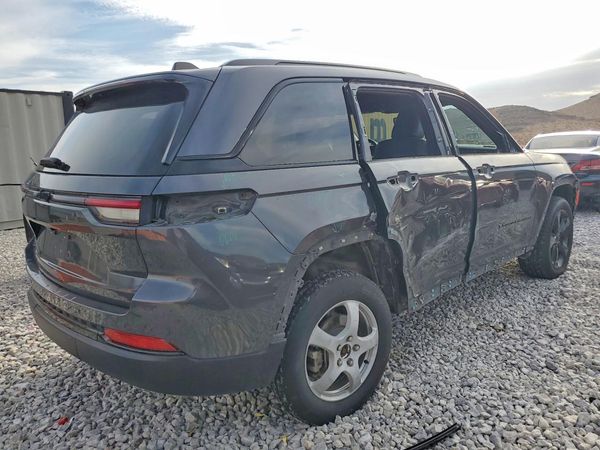 2023 JEEP GRAND CHEROKEE Laredo, Altitude