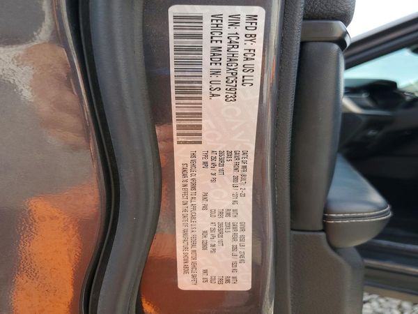 2023 JEEP GRAND CHEROKEE Laredo, Altitude