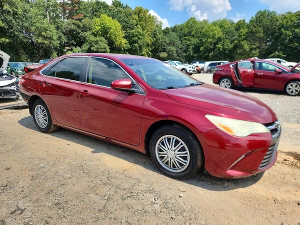 2016 TOYOTA CAMRY — Passenger 3/4