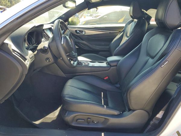 2017 INFINITI Q60 — DENT